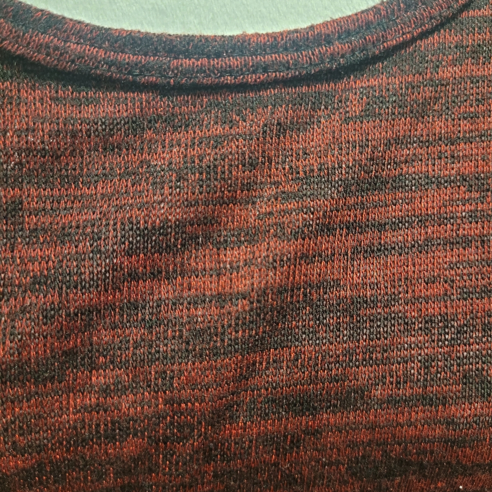 Chic Red and Black Long Sleeve Women's Top - Picture 4 of 5